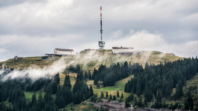 Rigi Kulm im Nebel